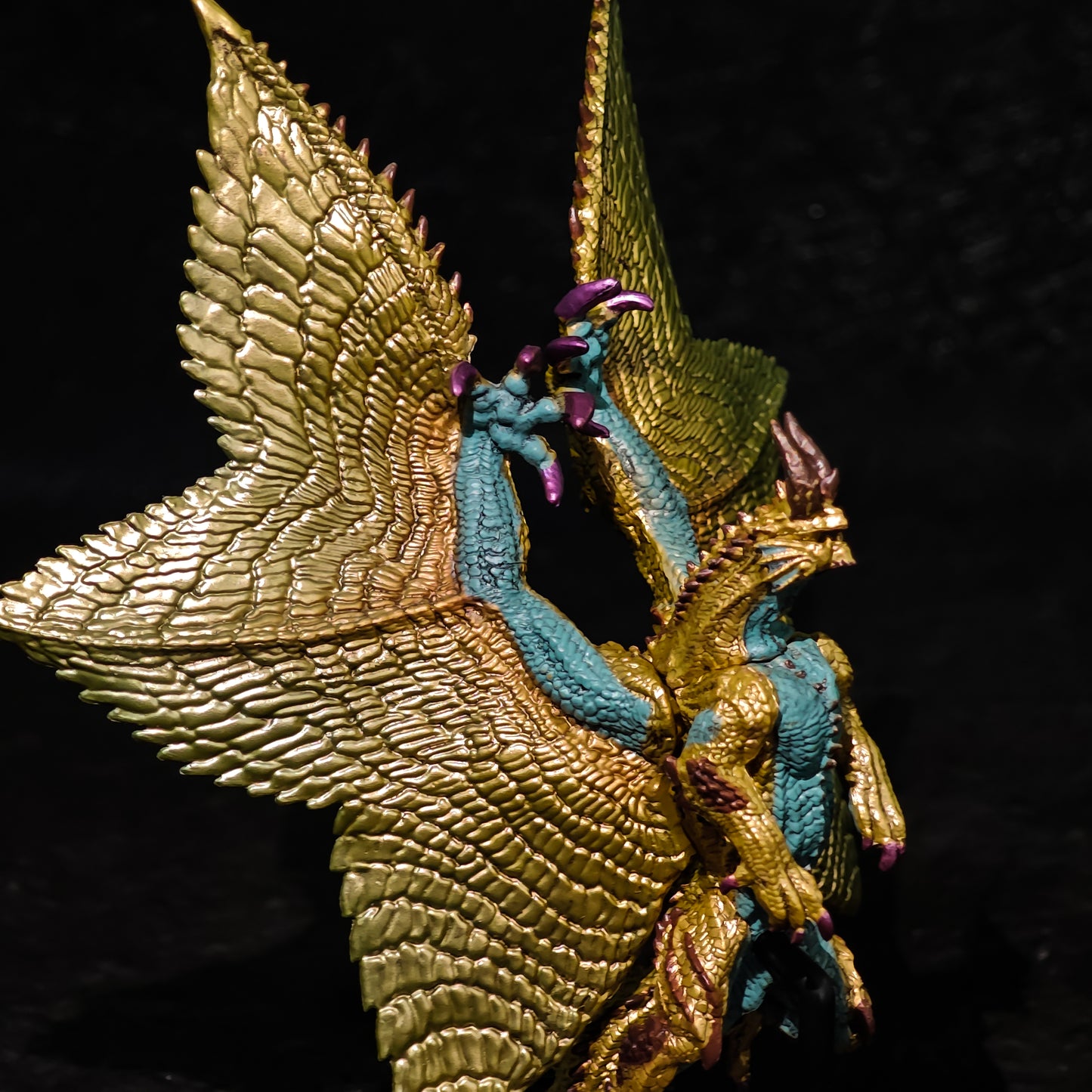 Shagaru Magara Figurine | 15cm Monster Hunter Gold Dragon Collectible