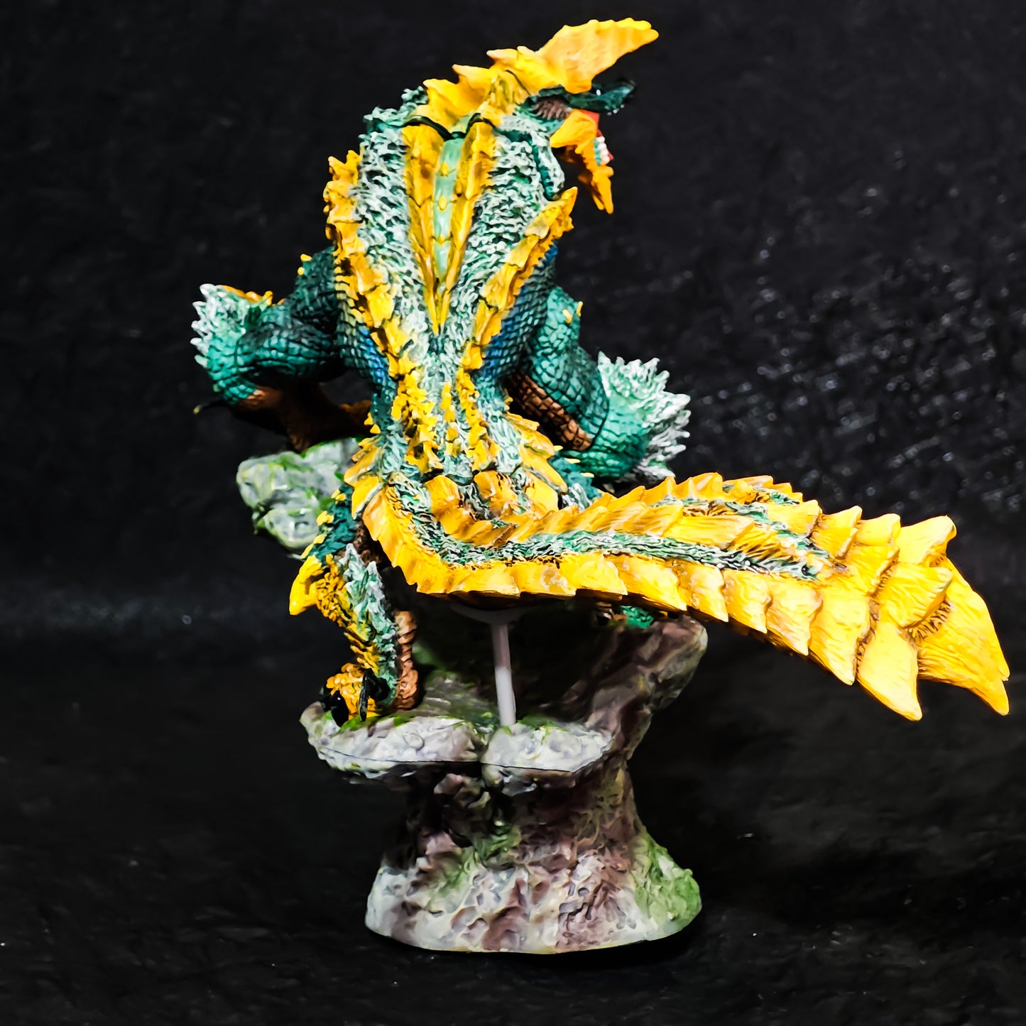 Thunderlord Zinogre Statue | 18.5cm Monster Hunter Premium Figure