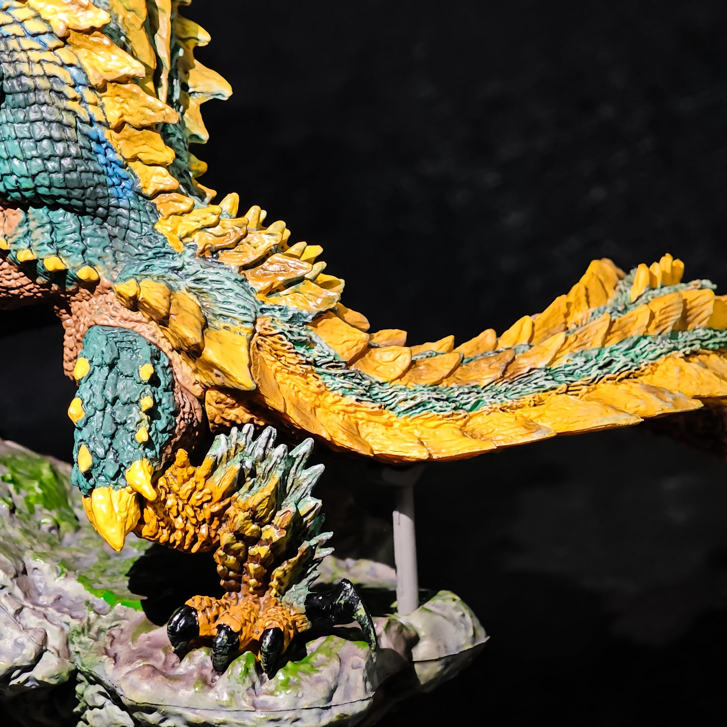 Thunderlord Zinogre Statue | 18.5cm Monster Hunter Premium Figure
