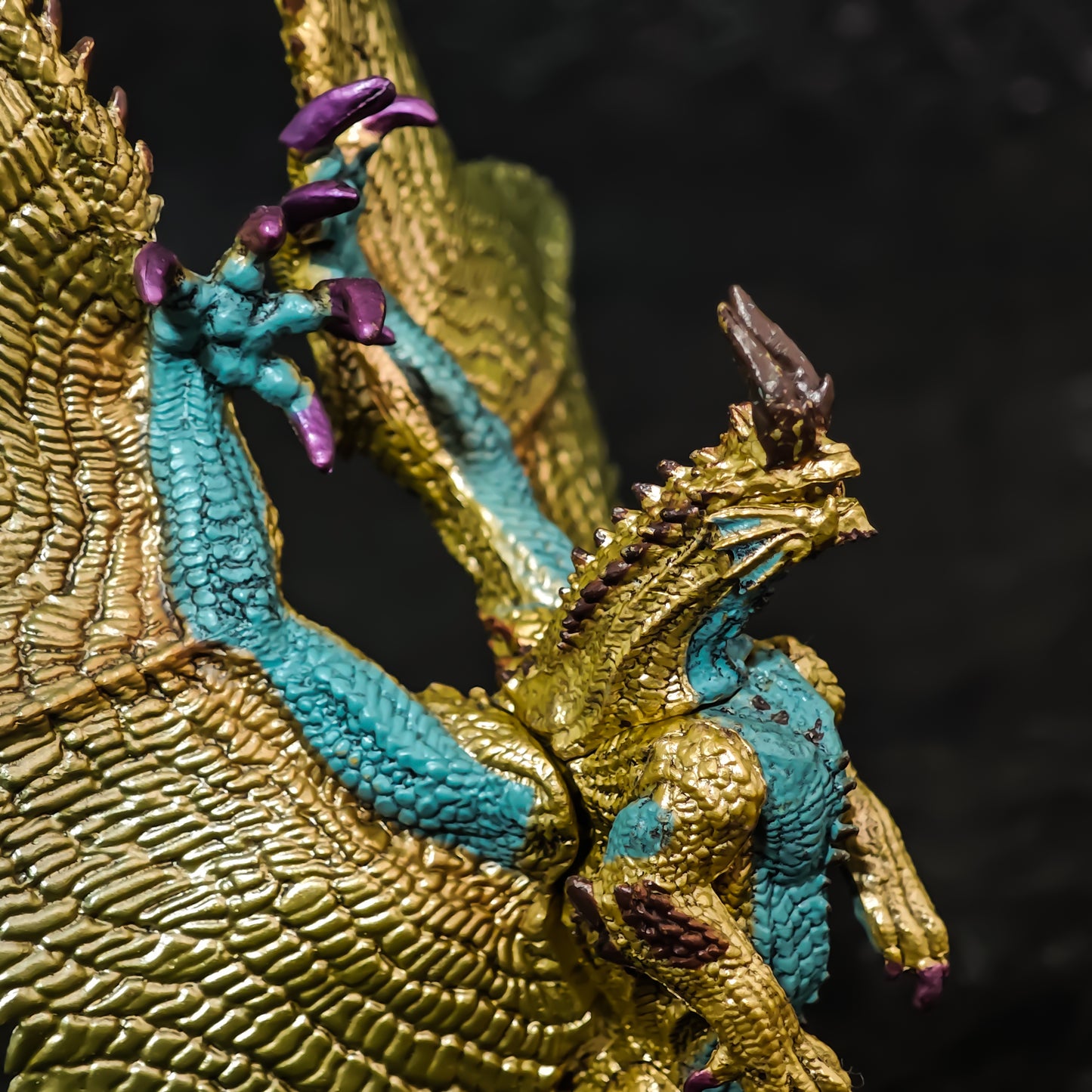Shagaru Magara Figurine | 15cm Monster Hunter Gold Dragon Collectible