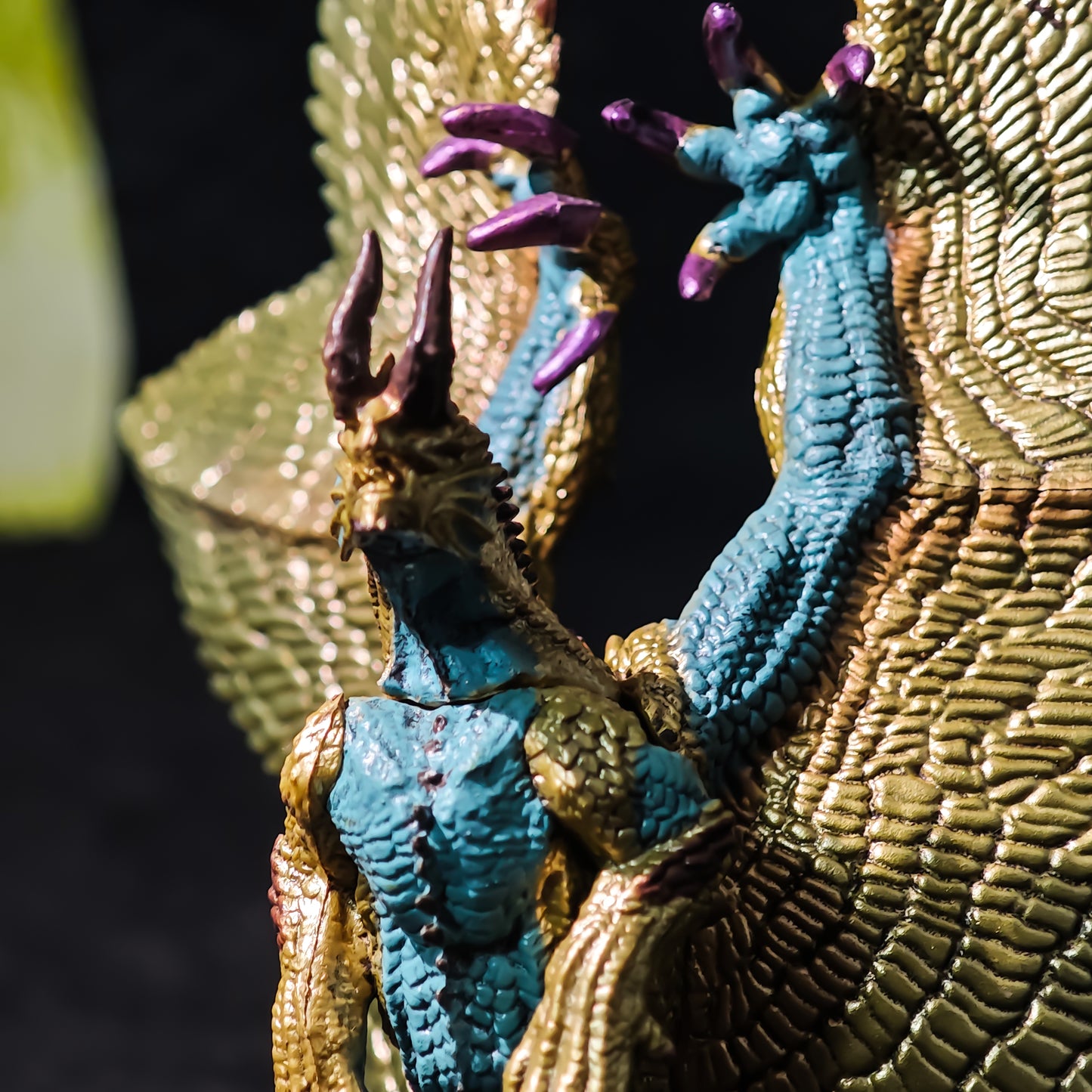 Shagaru Magara Figurine | 15cm Monster Hunter Gold Dragon Collectible