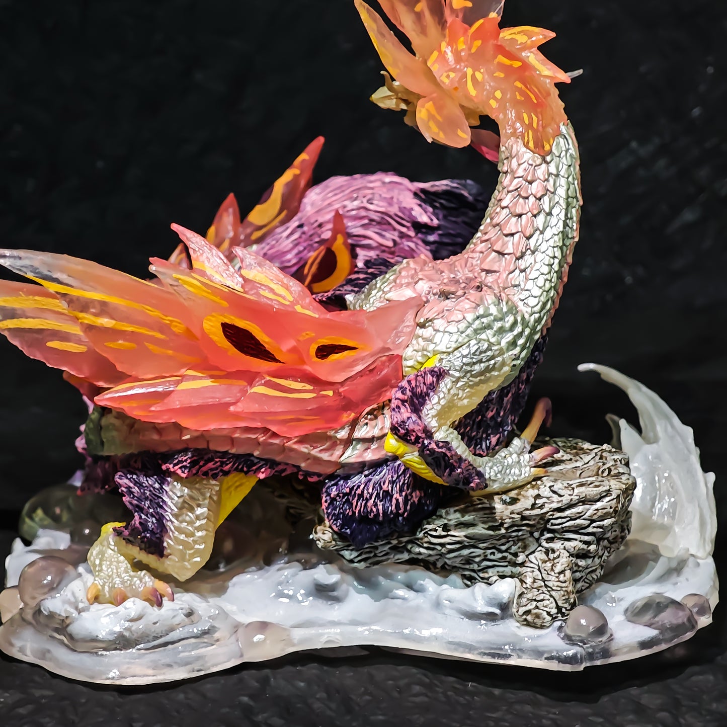 Mizutsune-Monster Hand-Painted PVC Figure – Elegant Design with Bubble Effects